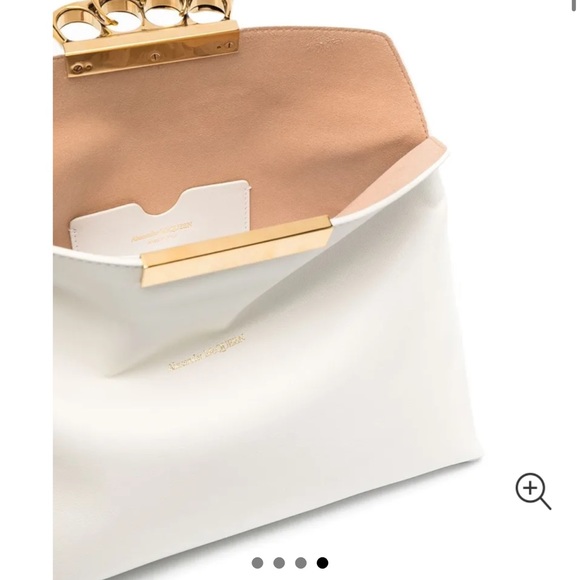 BRAND NEW Alexander McQueen Soft Ivory nappa leather Sculptural Pouch - Picture 3 of 4
